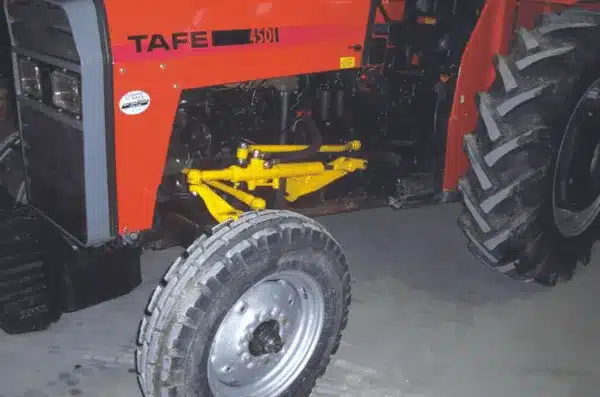 Tafe CD 45 traktorin ohjaustehostinsarja Tafe CD 45 traktorin ohjaustehostinsarja
